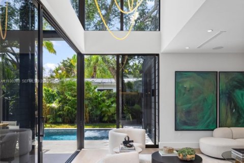 Снять в аренду виллу или дом в Майами, Флорида 5 спален, 389.91м2, № 1989393 - фото 30