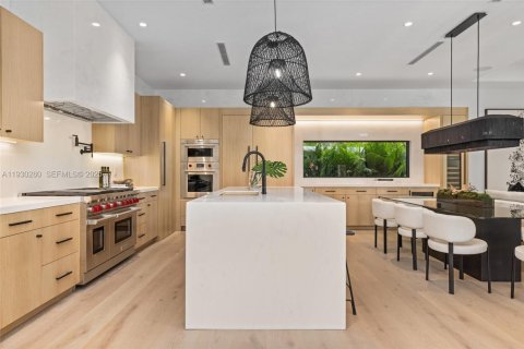 Снять в аренду виллу или дом в Майами, Флорида 5 спален, 389.91м2, № 1989393 - фото 21