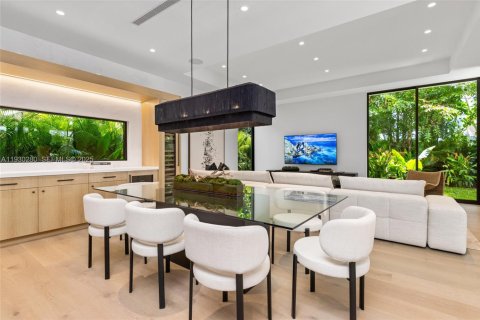 Снять в аренду виллу или дом в Майами, Флорида 5 спален, 389.91м2, № 1989393 - фото 15