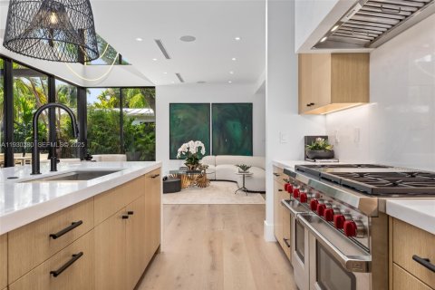 Снять в аренду виллу или дом в Майами, Флорида 5 спален, 389.91м2, № 1989393 - фото 20