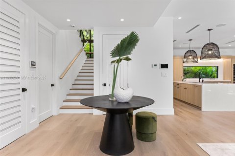 Снять в аренду виллу или дом в Майами, Флорида 5 спален, 389.91м2, № 1989393 - фото 11