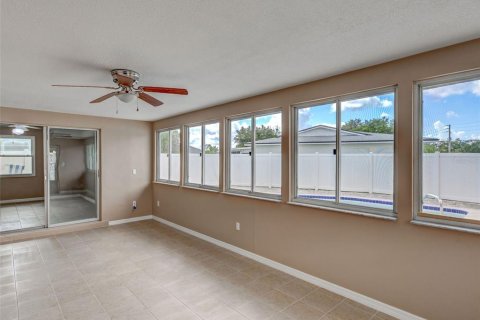 House in North Port, Florida 2 bedrooms, 109.25 sq.m. № 1780534 - photo 25