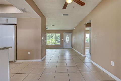 House in North Port, Florida 2 bedrooms, 109.25 sq.m. № 1780534 - photo 14