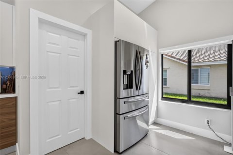 Villa ou maison à vendre à Davie, Floride: 4 chambres, 200.76 m2 № 2399836 - photo 26