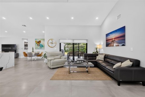 Villa ou maison à vendre à Davie, Floride: 4 chambres, 200.76 m2 № 2399836 - photo 10