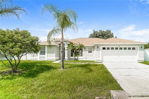 House in Kissimmee, Florida 3 bedrooms, 161.65 sq.m. № 2368878