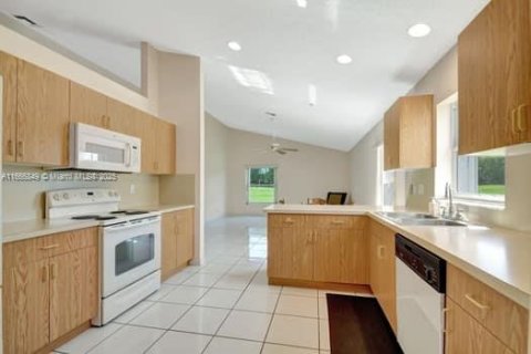 Casa en venta en West Palm Beach, Florida, 2 dormitorios, 188.31 m2 № 1695777 - foto 9