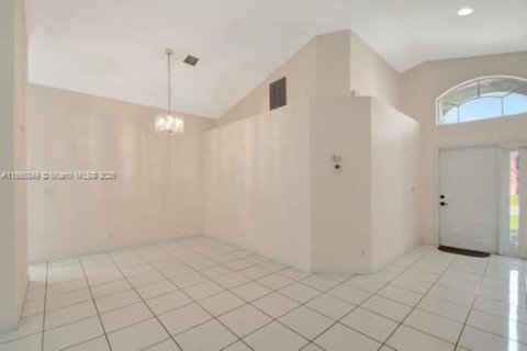 Casa en venta en West Palm Beach, Florida, 2 dormitorios, 188.31 m2 № 1695777 - foto 6