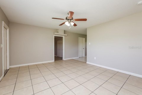 House in Fort Myers, Florida 3 bedrooms, 98.1 sq.m. № 1893749 - photo 5