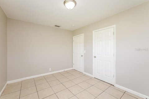 House in Fort Myers, Florida 3 bedrooms, 98.1 sq.m. № 1893749 - photo 12