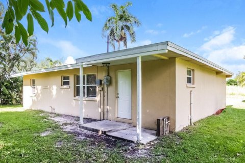 House in Fort Myers, Florida 3 bedrooms, 98.1 sq.m. № 1893749 - photo 15