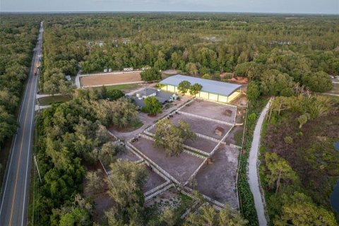 Commercial property in Geneva, Florida 377.74 sq.m. № 2103736 - photo 25