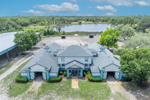 Commercial property in Geneva, Florida 377.74 sq.m. № 2103736 - photo 20