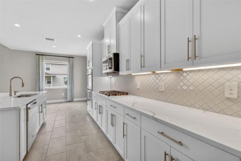 Купить виллу или дом в Апопка, Флорида 8 комнат, 348.29м2, № 2151503 - фото 20