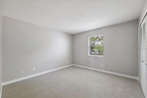 Casa en venta en Palm Harbor, Florida, 4 dormitorios, 164.62 m2 № 1785259 - foto 22
