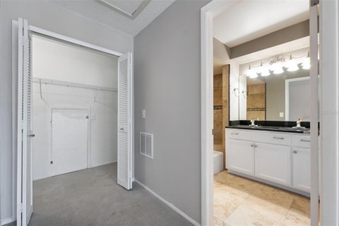 Casa en venta en Palm Harbor, Florida, 4 dormitorios, 164.62 m2 № 1785259 - foto 15