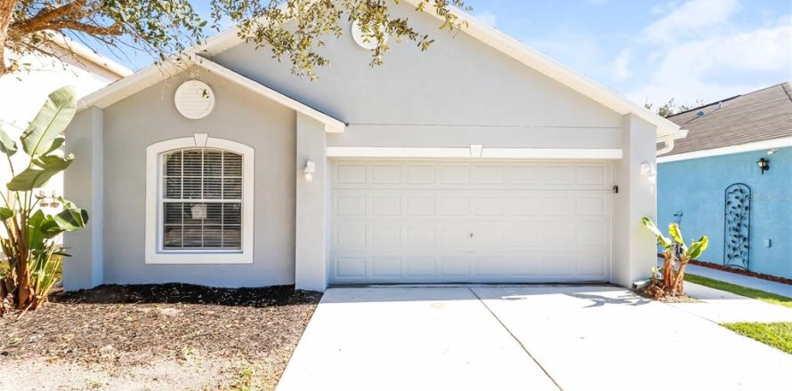 Casa en Land O' Lakes, Florida 3 dormitorios, 120.03 m2 № 1904452