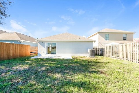 House in Land O' Lakes, Florida 3 bedrooms, 120.03 sq.m. № 1904452 - photo 15