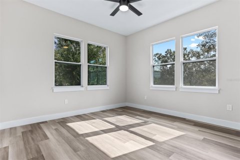 Casa en venta en Saint Petersburg, Florida, 6 dormitorios, 331.29 m2 № 2211937 - foto 15
