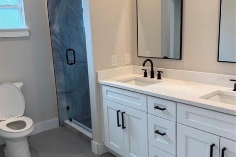 Casa en venta en Saint Petersburg, Florida, 6 dormitorios, 331.29 m2 № 2211937 - foto 7