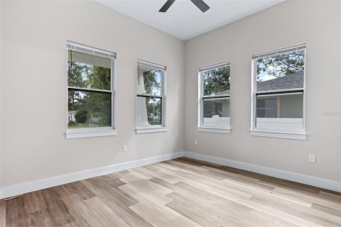 Casa en venta en Saint Petersburg, Florida, 6 dormitorios, 331.29 m2 № 2211937 - foto 21
