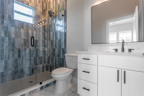Casa en venta en Saint Petersburg, Florida, 6 dormitorios, 331.29 m2 № 2211937 - foto 16