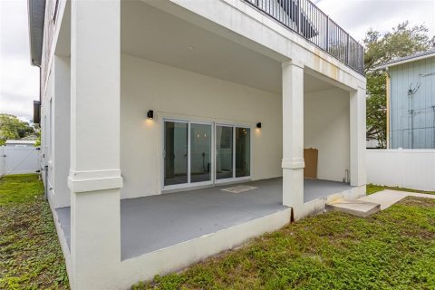 Casa en venta en Saint Petersburg, Florida, 6 dormitorios, 331.29 m2 № 2211937 - foto 28