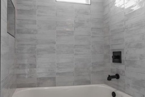 Casa en venta en Saint Petersburg, Florida, 6 dormitorios, 331.29 m2 № 2211937 - foto 20