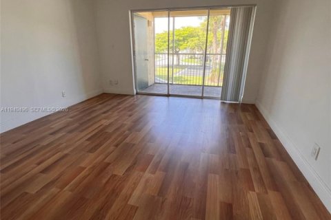 Condo à Tamarac, Floride, 1 chambre  № 1998318