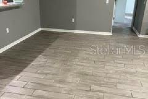 House in Winter Haven, Florida 4 bedrooms, 153.66 sq.m. № 2231937 - photo 4