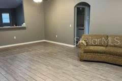 House in Winter Haven, Florida 4 bedrooms, 153.66 sq.m. № 2231937 - photo 5
