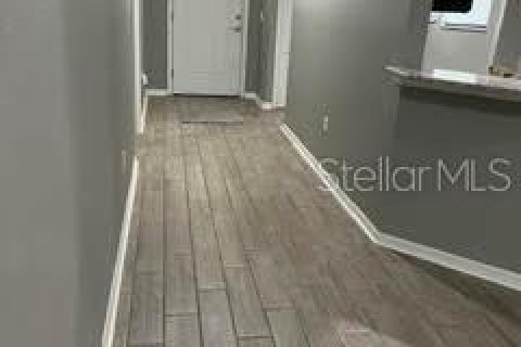 House in Winter Haven, Florida 4 bedrooms, 153.66 sq.m. № 2231937 - photo 2