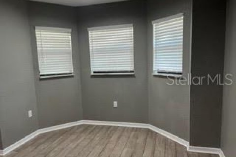 House in Winter Haven, Florida 4 bedrooms, 153.66 sq.m. № 2231937 - photo 25