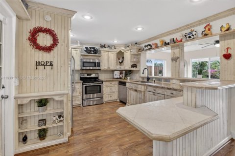 Casa en venta en Fort Lauderdale, Florida, 3 dormitorios, 162.3 m2 № 1990959 - foto 10