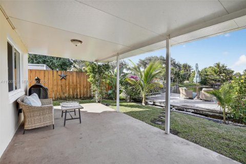 Casa en venta en Fort Lauderdale, Florida, 3 dormitorios, 162.3 m2 № 1990959 - foto 29
