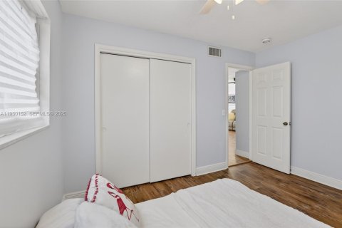 Casa en venta en Fort Lauderdale, Florida, 3 dormitorios, 162.3 m2 № 1990959 - foto 24