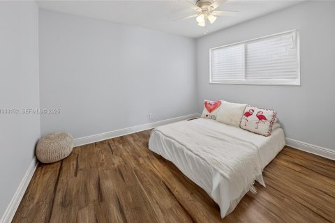 Casa en venta en Fort Lauderdale, Florida, 3 dormitorios, 162.3 m2 № 1990959 - foto 23