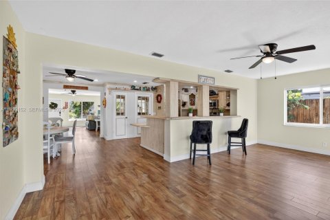 Casa en venta en Fort Lauderdale, Florida, 3 dormitorios, 162.3 m2 № 1990959 - foto 15