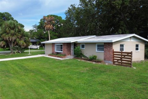 Villa ou maison à vendre à Safety Harbor, Floride: 3 chambres, 147.53 m2 № 1831630 - photo 1