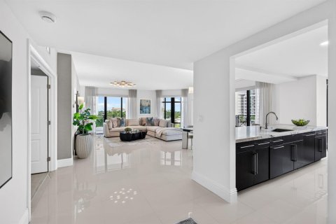 Copropriété à vendre à Boca Raton, Floride: 3 chambres, 231.33 m2 № 2401866 - photo 7