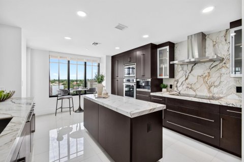 Copropriété à vendre à Boca Raton, Floride: 3 chambres, 231.33 m2 № 2401866 - photo 11