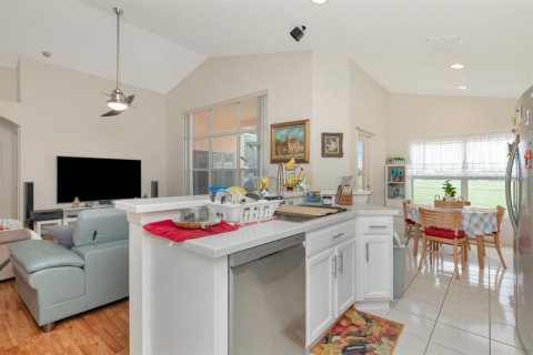 Casa en venta en Holiday, Florida, 4 dormitorios, 187.85 m2 № 1919943 - foto 19