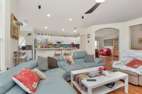 Casa en venta en Holiday, Florida, 4 dormitorios, 187.85 m2 № 1919943 - foto 6