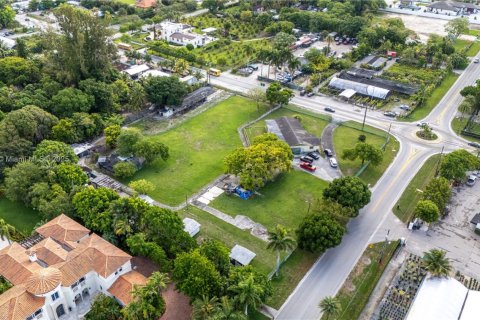Casa en venta en Miami, Florida, 3 dormitorios, 307.51 m2 № 1749938 - foto 8