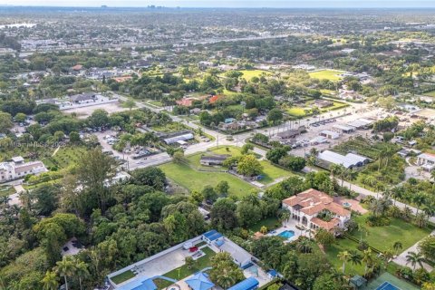 Casa en venta en Miami, Florida, 3 dormitorios, 307.51 m2 № 1749938 - foto 16
