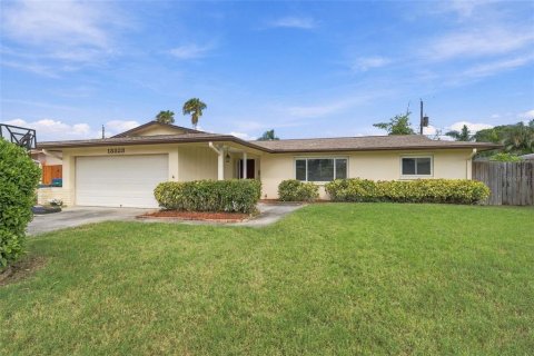 Villa ou maison à Largo, Floride 3 chambres, 153.29 m2 № 2403268