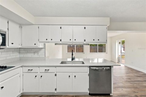 Villa ou maison à vendre à Largo, Floride: 3 chambres, 153.29 m2 № 2403268 - photo 16