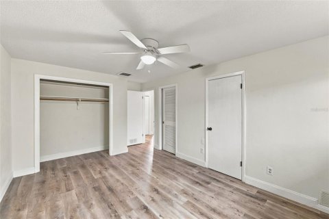Villa ou maison à vendre à Largo, Floride: 3 chambres, 153.29 m2 № 2403268 - photo 22
