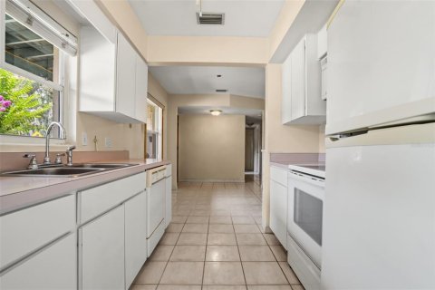 Villa ou maison à vendre à Orlando, Floride: 3 chambres, 144.37 m2 № 2203015 - photo 10