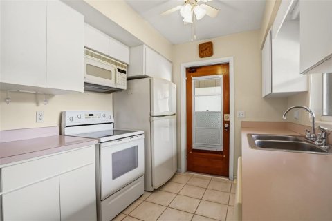 Villa ou maison à vendre à Orlando, Floride: 3 chambres, 144.37 m2 № 2203015 - photo 11